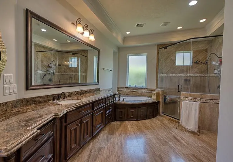 5623 Waters Landing Ln — Photo 23