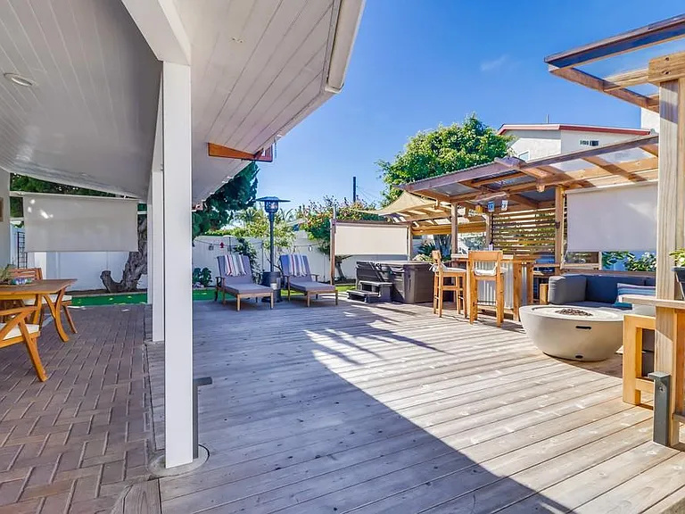 984 Catalina Blvd — Photo 22