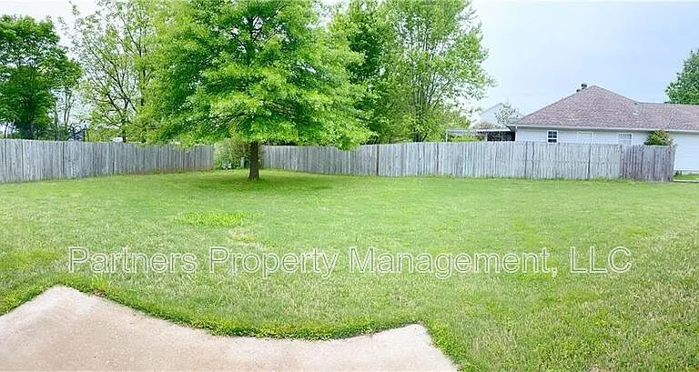1633 S Tally Ho Dr — Photo 16