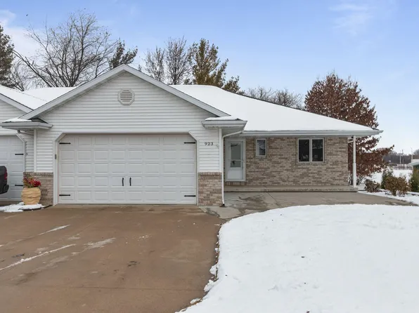 923 Denise Ct, Kaukauna, WI 54130