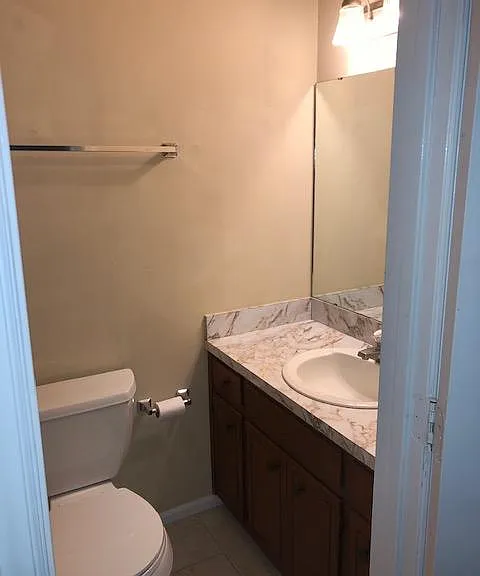 2nd bedroom bathroom
