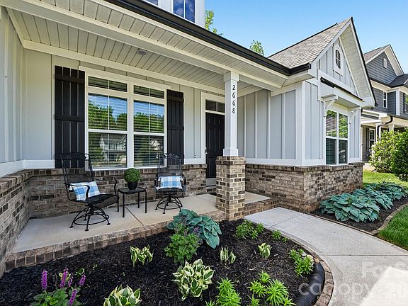 3rd image of 2668 Poplar Cove Dr