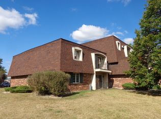 17963 Amherst Ct APT 103, Country Club Hills, IL 60478