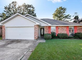 2415 N Sugar Ridge Dr, La Place, LA 70068
