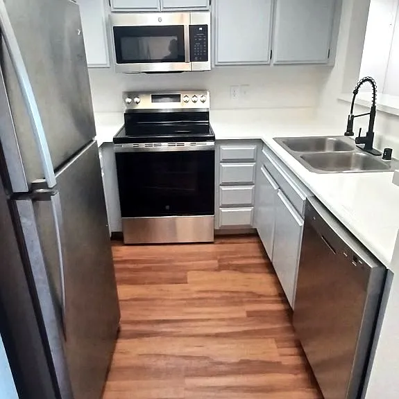 Windrose Place Pasadena — Photo 33