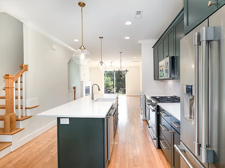 758 Peakland Pl — Photo 9