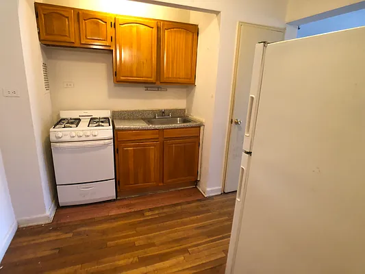 Rented by BRICK & GALO REALTY CORP | media 7