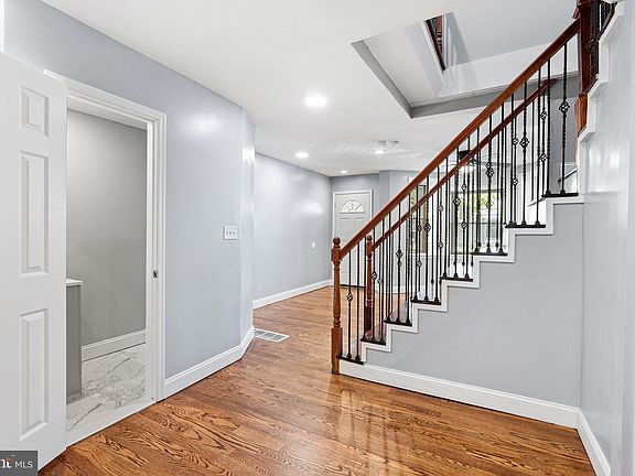 4th image of 2904 N 26th St