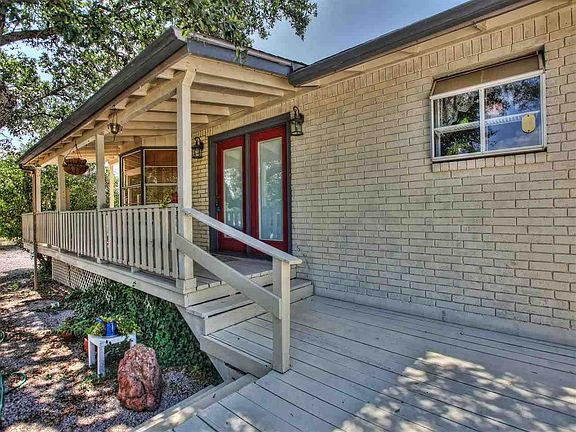 3rd image of 100 Casa Grande Dr