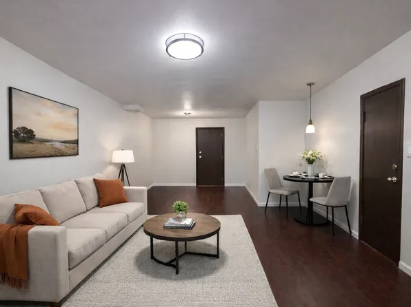 29-15 Astoria Boulevard image 1 of 5