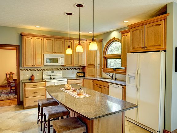 4th image of 1430 Nature Ct
