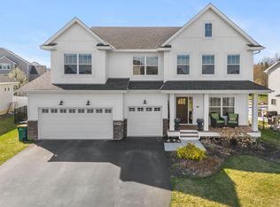 20391 Greengate Ct, Lakeville, MN 55044
