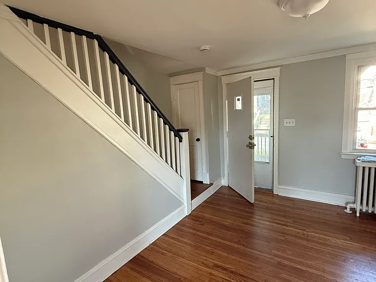 513 Woodcliffe Rd — Photo 4