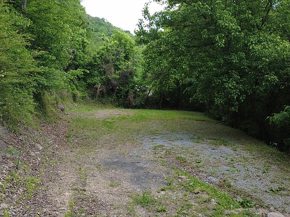 5th image of 7770 State Highway 194 E