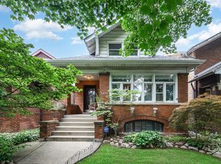 2630 W Eastwood Ave, Chicago, IL 60625