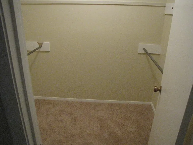 459 Mall Blvd — Photo 8
