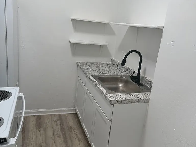 1824 N Gale Ave #1 — Photo 6