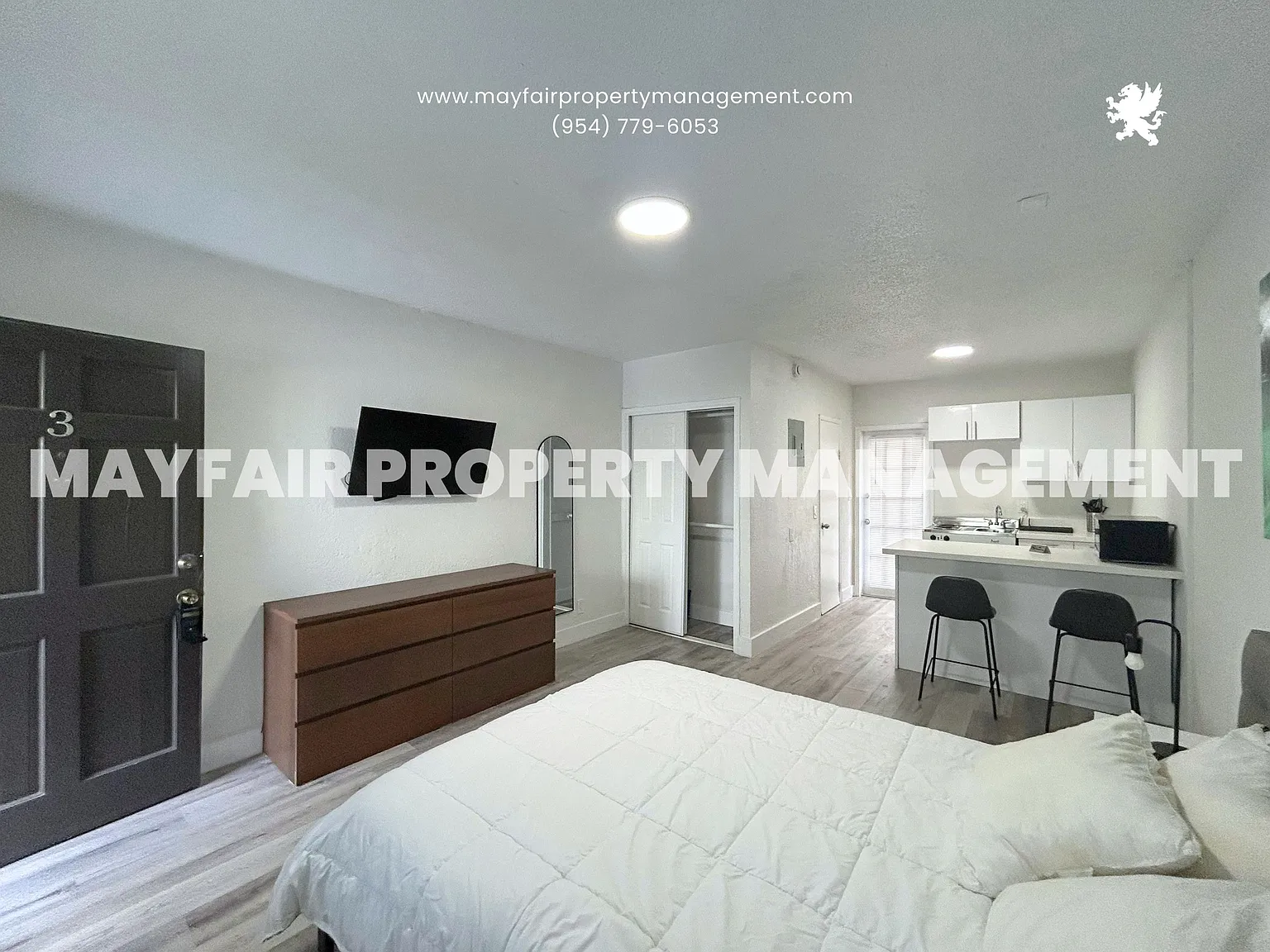 421 Sunset Drive - 3 — Photo 2
