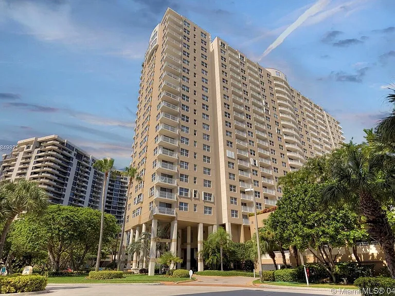770 Claughton Island Dr #1008 — Photo 17