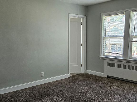 4th image of 2200 7th Ave APT 3