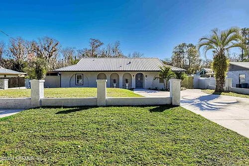 147 Park Dr Photo 1