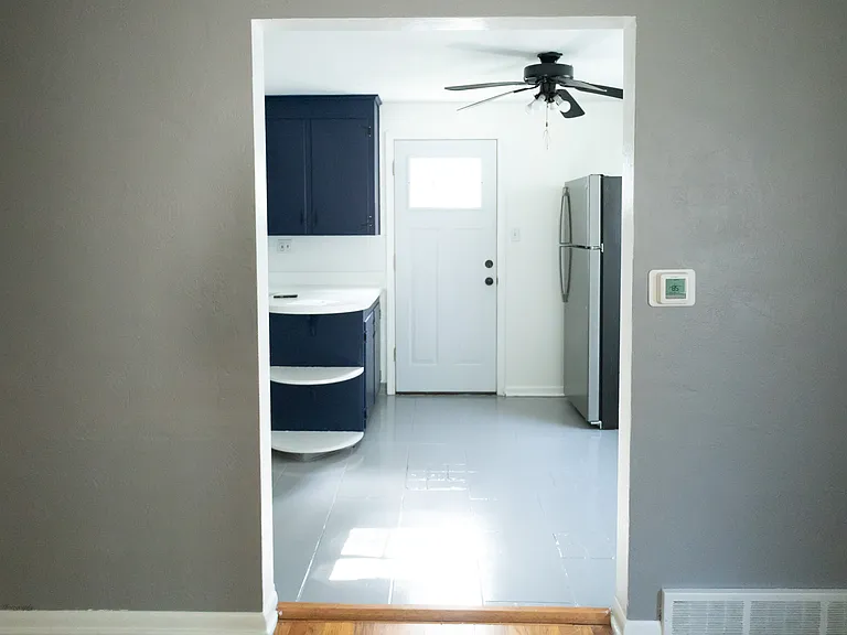 335 Pennoak Dr — Photo 5