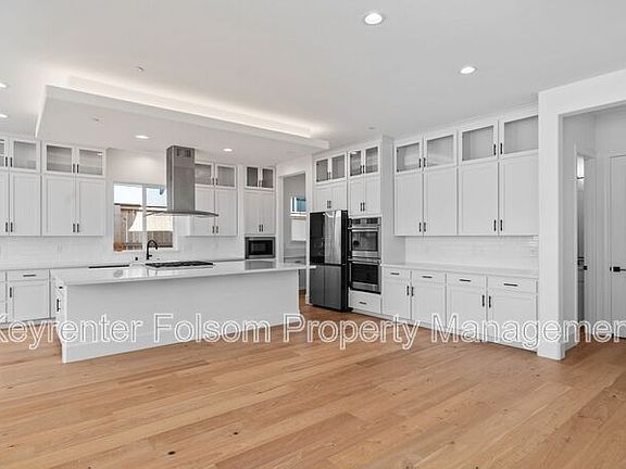 2nd image of 3840 Fletcher Peak Cir