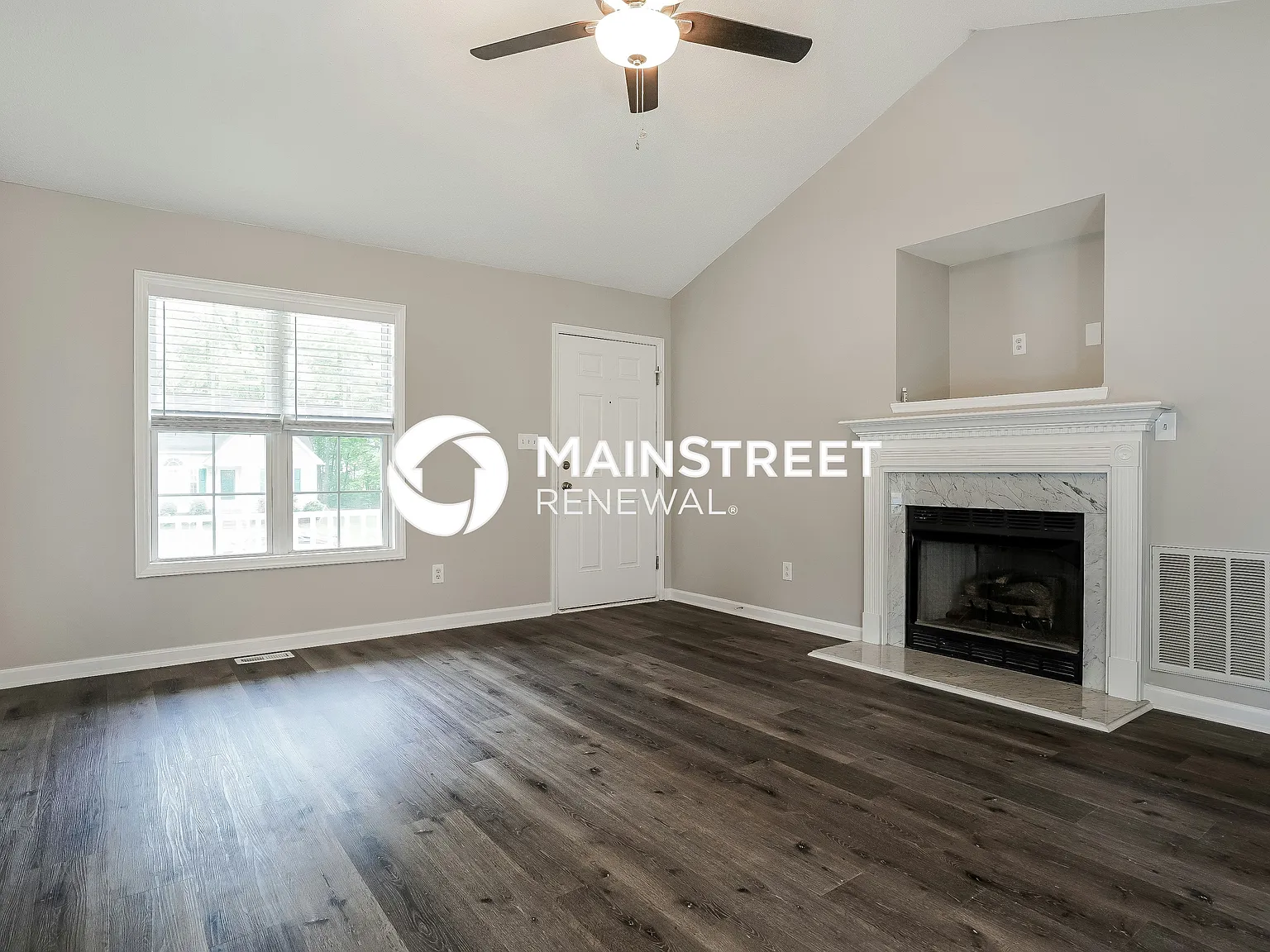 510 Southampton Dr — Photo 2