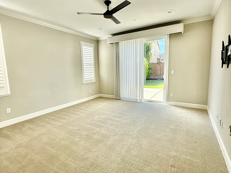 2650 Mayfair St — Photo 24
