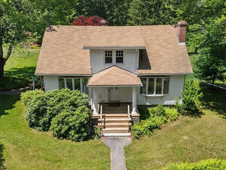 1st image of 601 Wachusett St