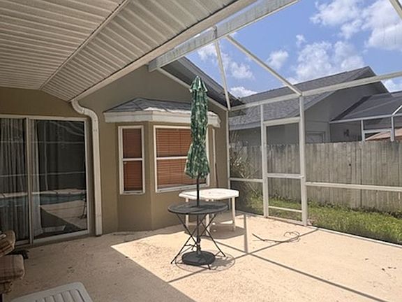 3rd image of 4782 Windwood Dr