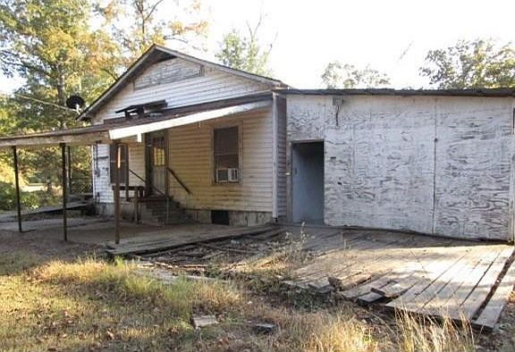 4th image of 323 Crossroads Church Rd