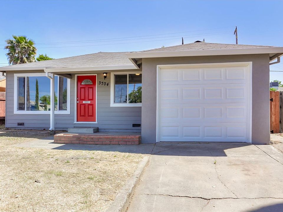 2nd image of 3704 Lowry Dr