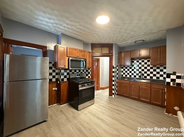 2A Marshfield St APT 2