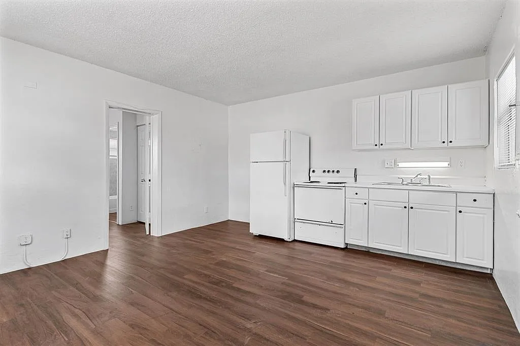 1 bed, 1.0 bath, 750 sqft, $1,600 — Photo 4