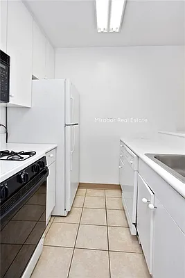 Rented by Mirador Real Estate | media 23