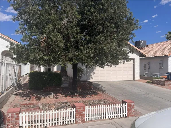 2002 Falcon Ridge St, Sunrise Manor, NV 89142