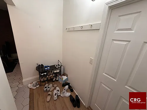 56 Park Vale Ave Photo 1