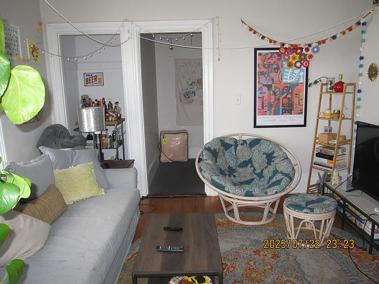 50R College Ave #2 — Photo 5
