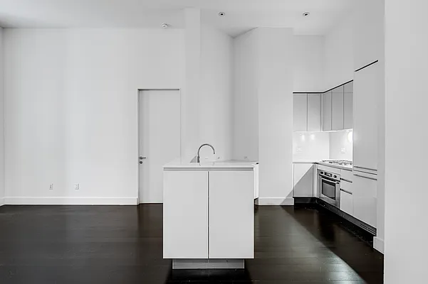 Rented by Mayell LLC | media 4