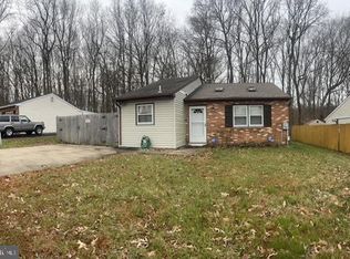 8 Verdi Cir, Newark, DE 19702