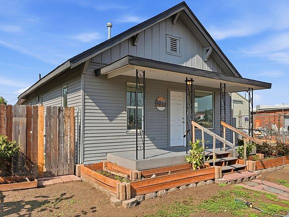 2nd image of 3017 E Rowan Ave