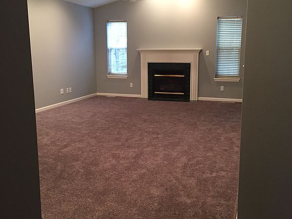 dining area/ family room with gas fireplace