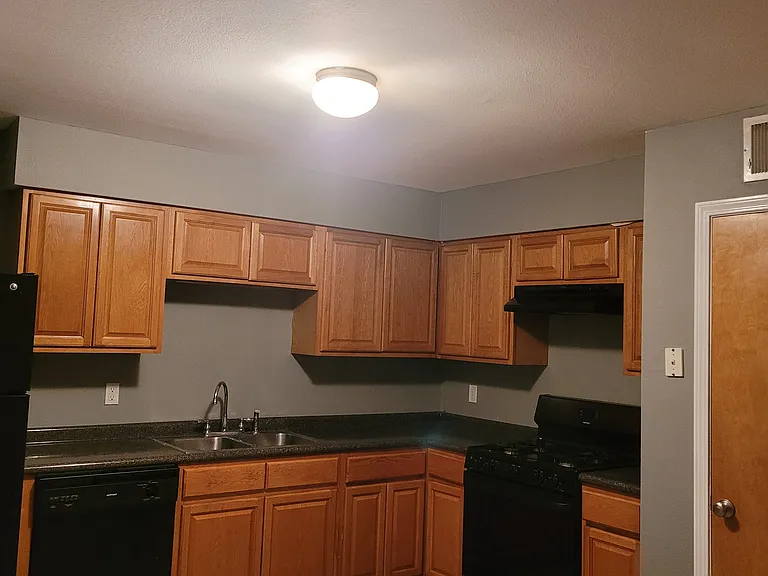 9104 Atreus St — Photo 11