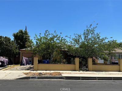 8000 Burnet Ave, Panorama City, CA, 91402