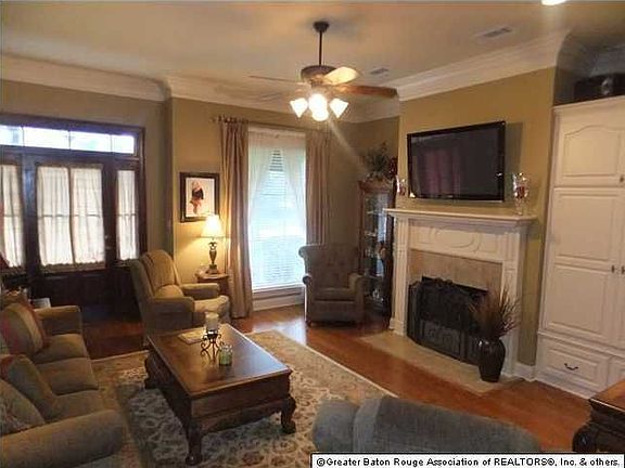 5th image of 17178 Grove Dr