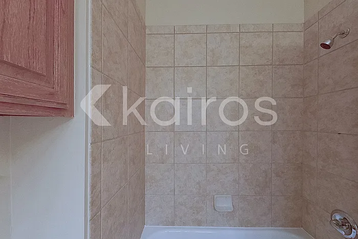 812 SW 37th St — Photo 16