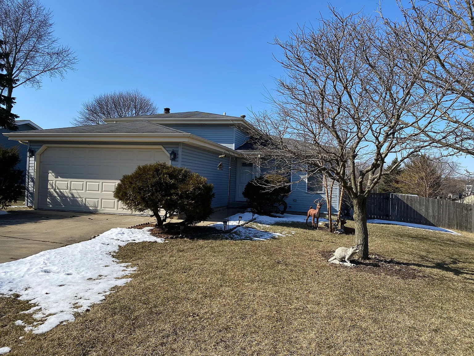 992 Valley View Trl photo 1