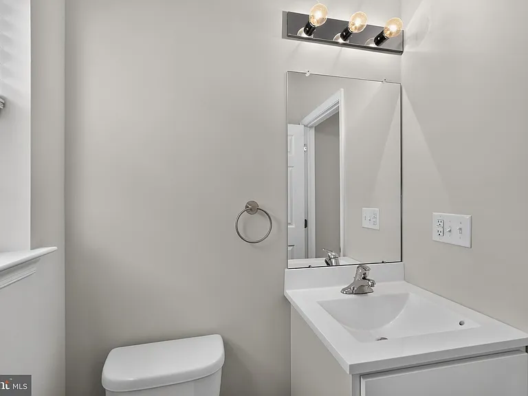 1057 Easton Rd #B — Photo 7