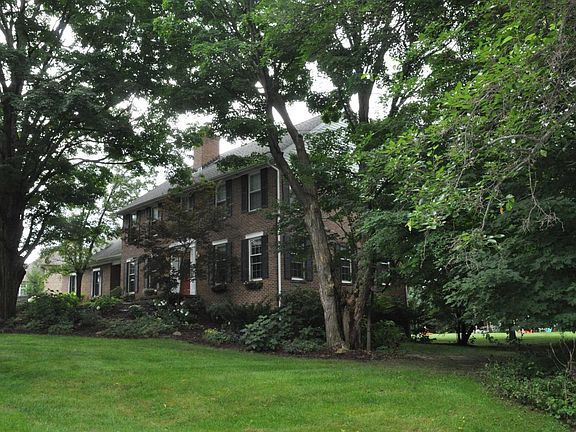 side view/yard